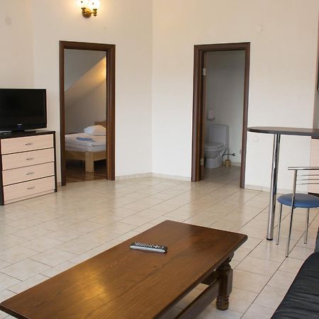 Kedem Hotel Lipiny Exterior foto